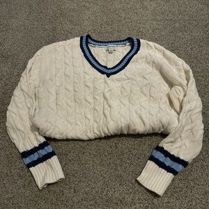 American Eagle Sweater